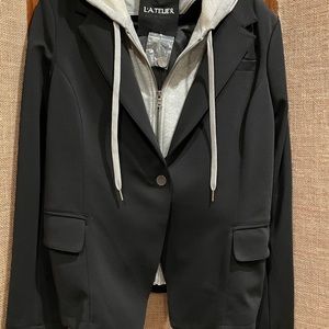 L’Atlier blazer with detachable hoodie